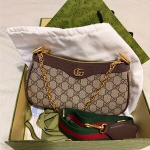 Gucci
mini Ophidia shoulder bag